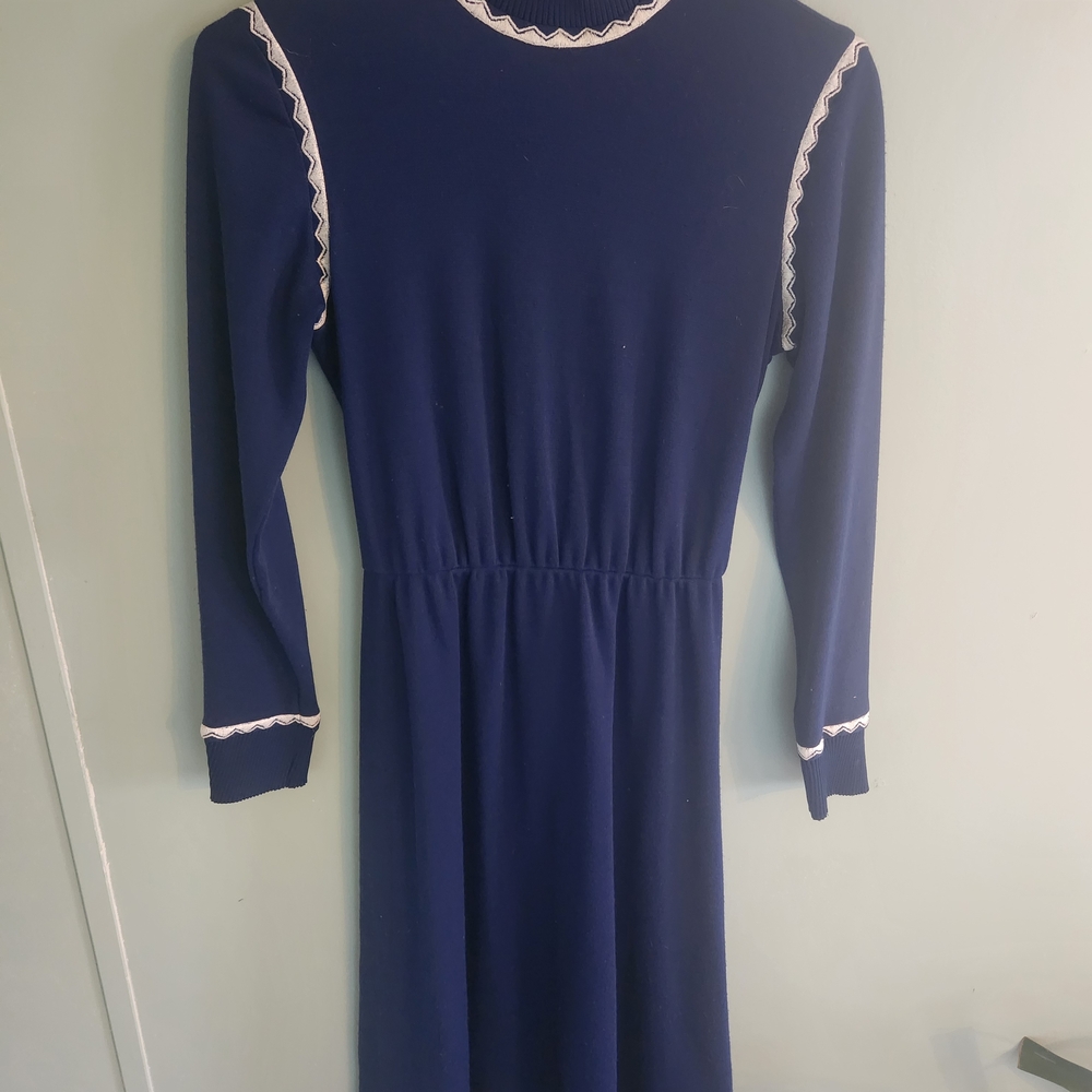 Chic Navy Dress with White Accents